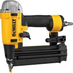 Clavadora neumática Dewalt